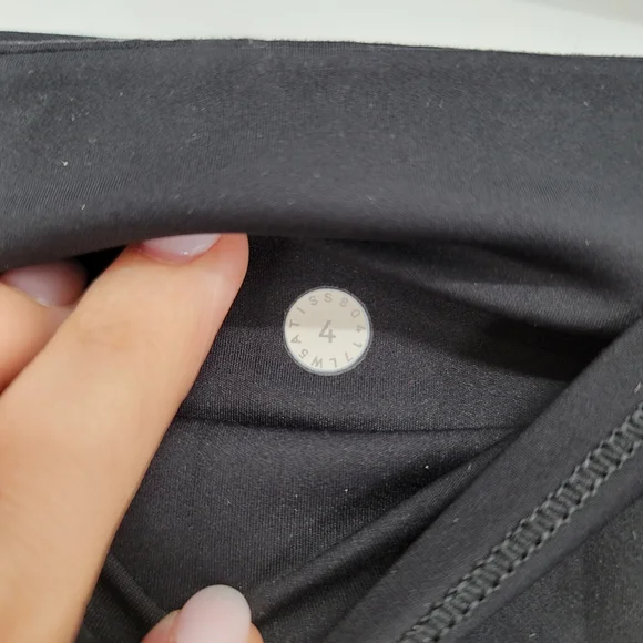 Lululemon Fast & Free 7/8 Tight II Nulux 25" Black Leggings Size 4 - Picture 5 of 5